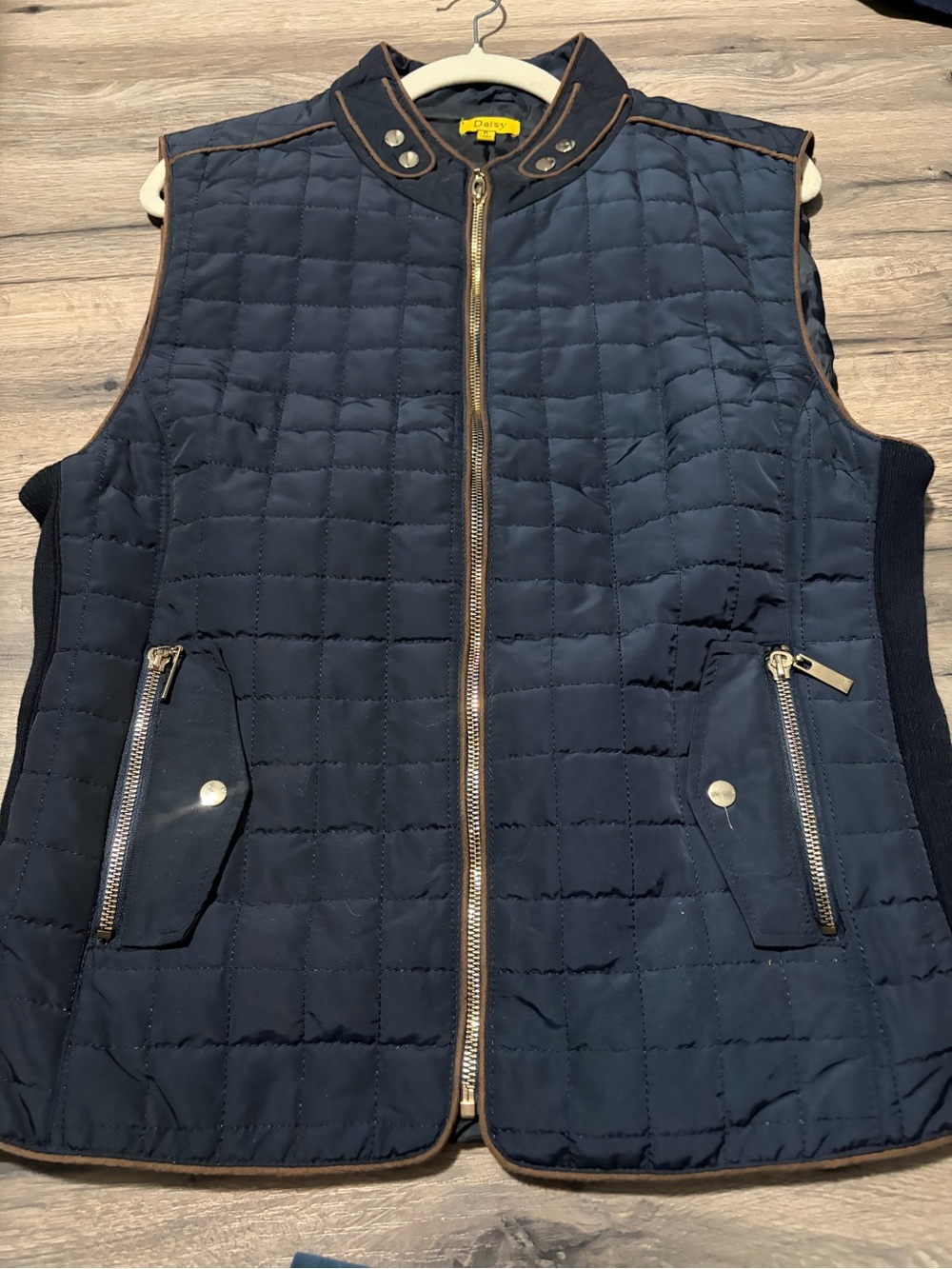 Daisy Navy Quilted Sleeveless Vest with Brown Trim- XL (21 Ptp)